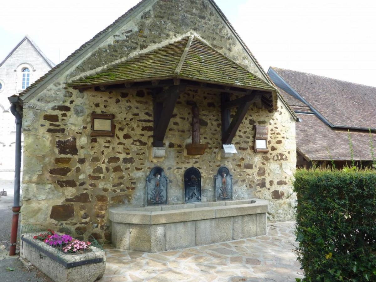 Maison entière plein centre du village, Soligny la Trappe Extérieur photo
