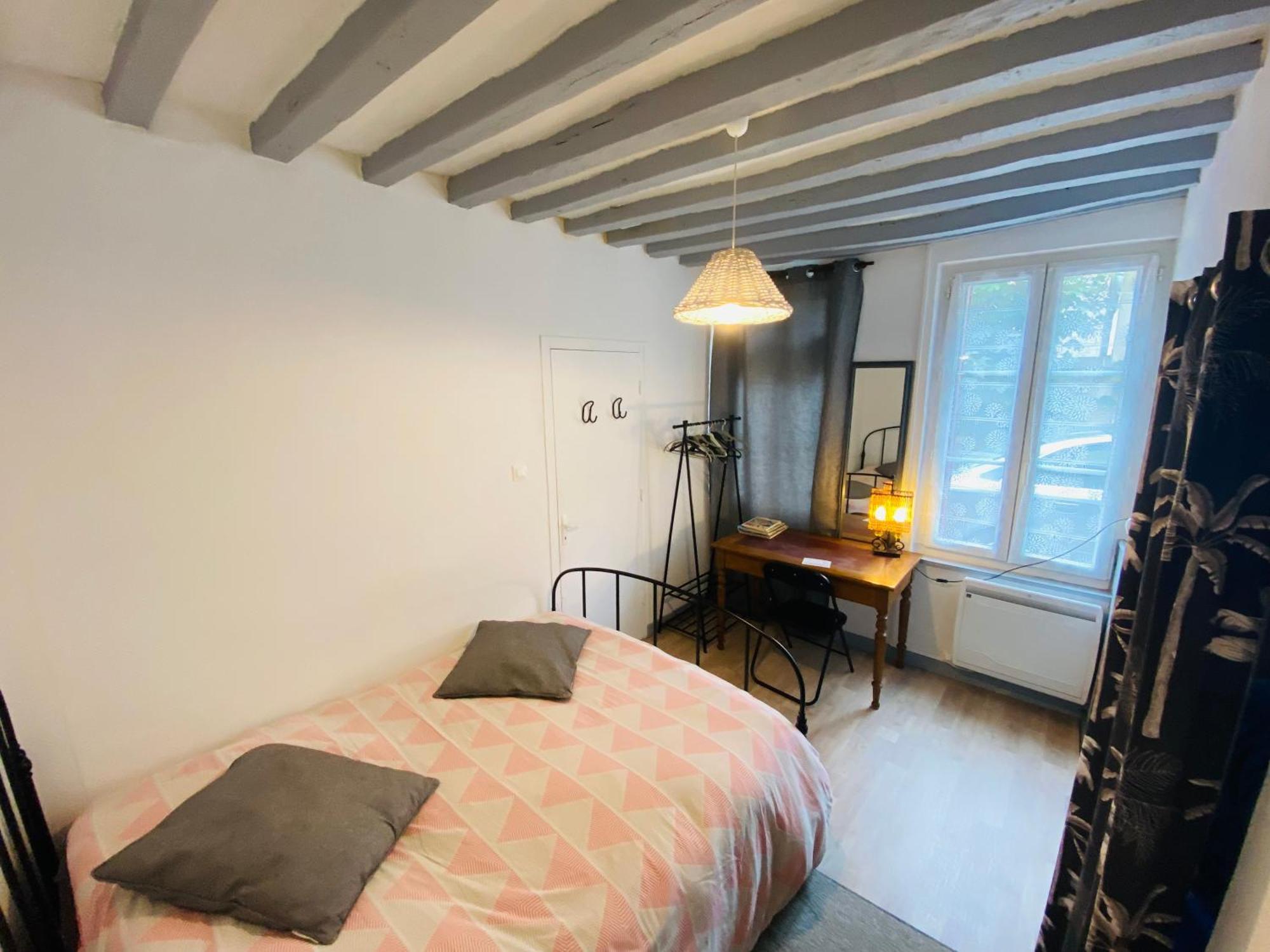 Maison entière plein centre du village, Soligny la Trappe Extérieur photo
